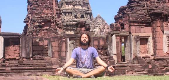 10 giorni di silenzio, in lotta con la propria mente, per trovare l'equilibrio.