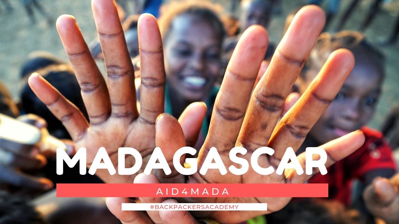 Una mano per Aid4Mada