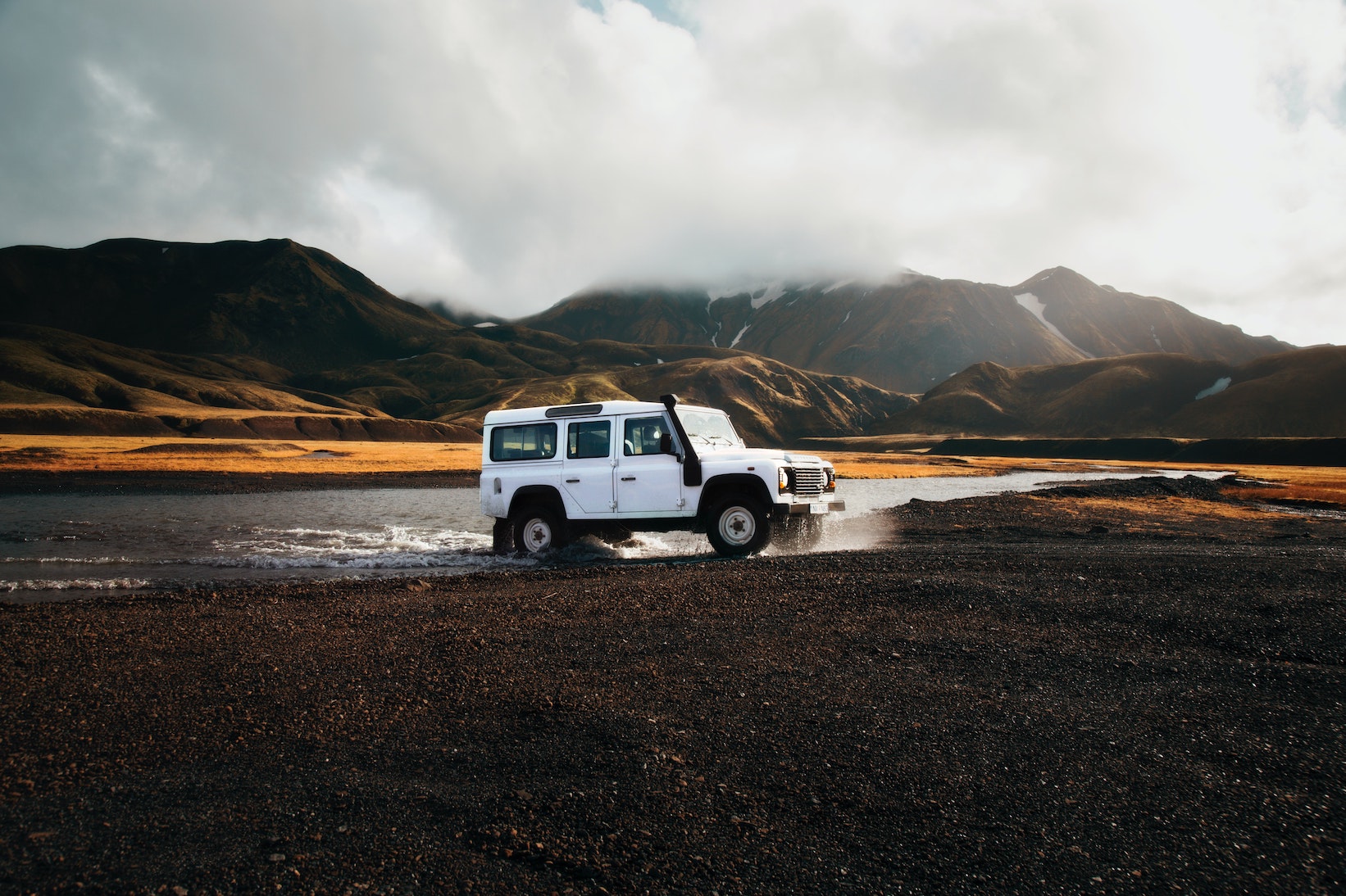 jon-flobrant-lRSChvh1Mhs-unsplash.jpg